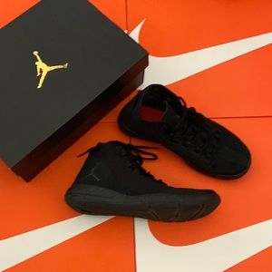 Jordan Reveal 7.5 black